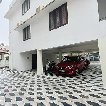 West Darshan Apartments And Villas Thiruvananthapuram Dış mekan fotoğraf