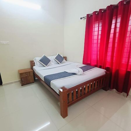 West Darshan Apartments And Villas Thiruvananthapuram Dış mekan fotoğraf